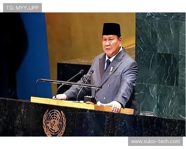 印尼总统苏比延多亲临现场为本国球队加油助威激励士气